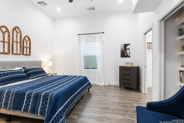 908 DREISS ST, San Antonio, TX 78210