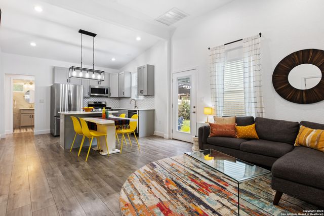 908 DREISS ST, San Antonio, TX 78210