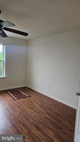 10215 FOUNTAIN CIR, Manassas, VA 20110