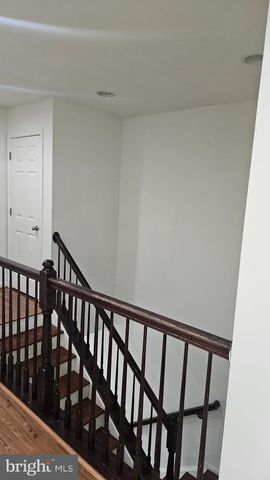 10215 FOUNTAIN CIR, Manassas, VA 20110