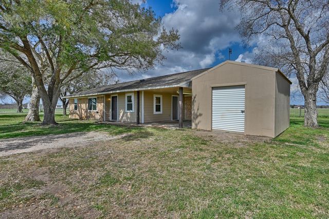 3249 Newsom Road, Bellville, TX 77418