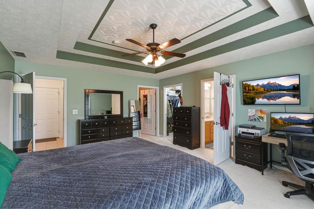 209 Kathie Court, Vine Grove, KY 40175