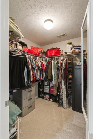 209 Kathie Court, Vine Grove, KY 40175
