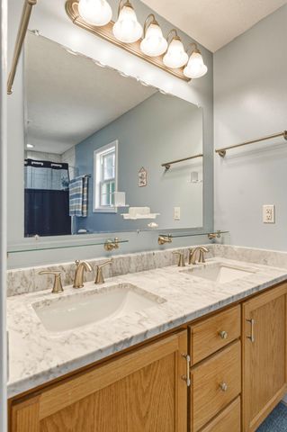 209 Kathie Court, Vine Grove, KY 40175