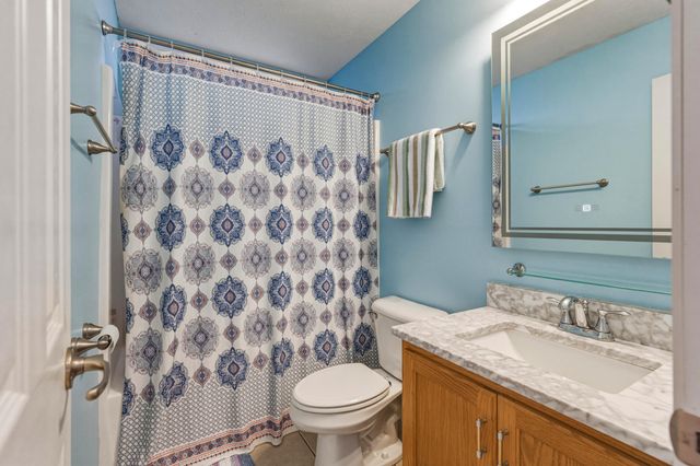 209 Kathie Court, Vine Grove, KY 40175