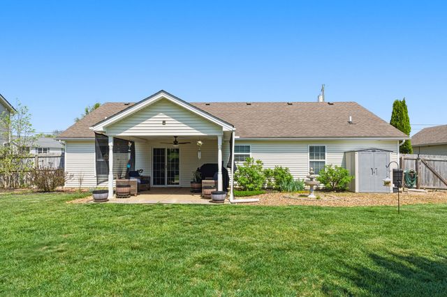 209 Kathie Court, Vine Grove, KY 40175