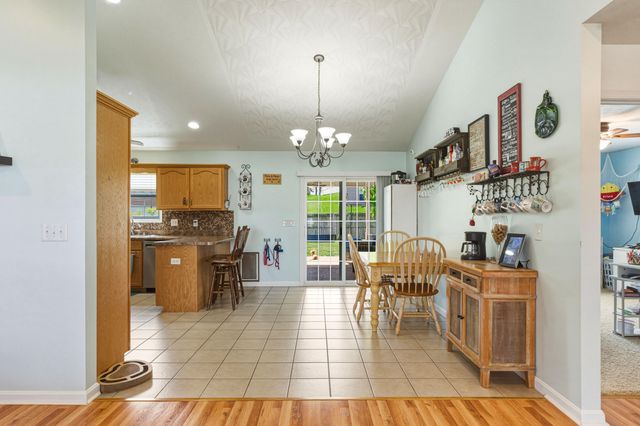 209 Kathie Court, Vine Grove, KY 40175
