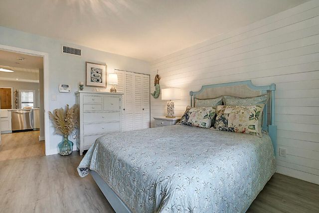 1605 S Us Highway 1 V6-102, Jupiter, FL 33477