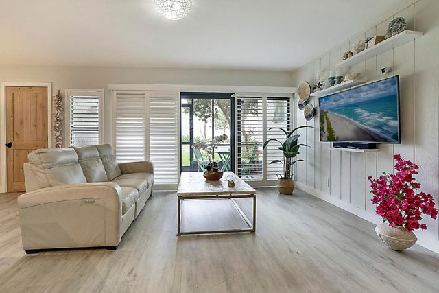 1605 S Us Highway 1 V6-102, Jupiter, FL 33477