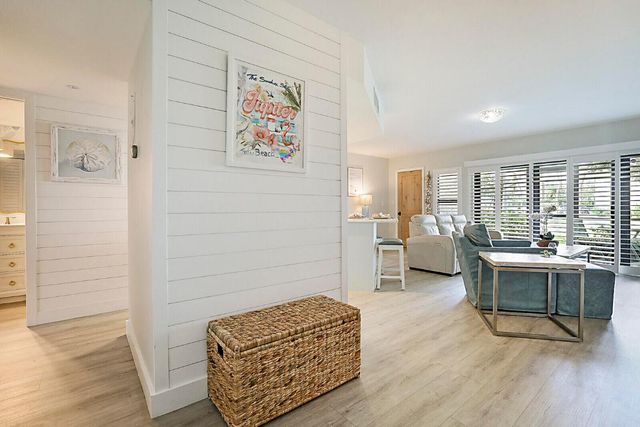 1605 S Us Highway 1 V6-102, Jupiter, FL 33477