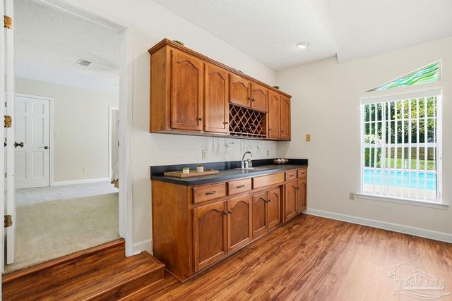 1437 Kings Rd, Cantonment, FL 32533