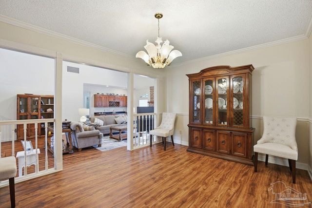 1437 Kings Rd, Cantonment, FL 32533