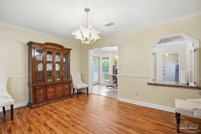 1437 Kings Rd, Cantonment, FL 32533