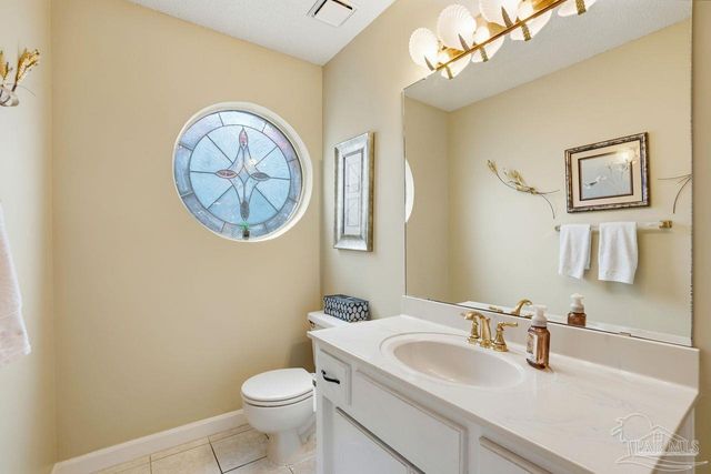 1437 Kings Rd, Cantonment, FL 32533