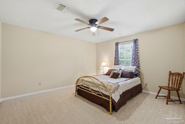 1437 Kings Rd, Cantonment, FL 32533