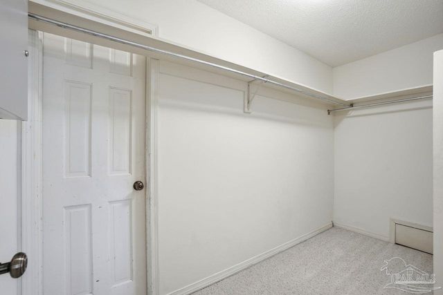 1437 Kings Rd, Cantonment, FL 32533