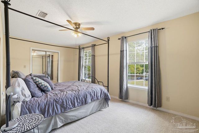1437 Kings Rd, Cantonment, FL 32533