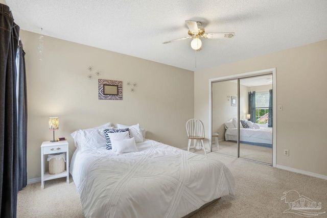 1437 Kings Rd, Cantonment, FL 32533