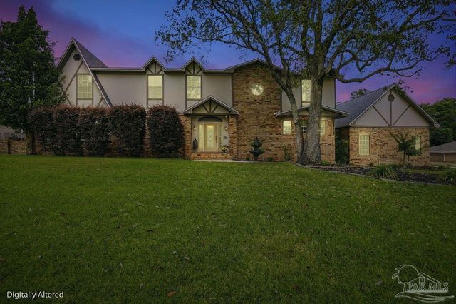1437 Kings Rd, Cantonment, FL 32533