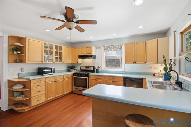 4606 Lee St, Chester, VA 23831
