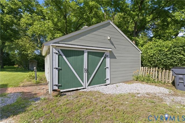 4606 Lee St, Chester, VA 23831
