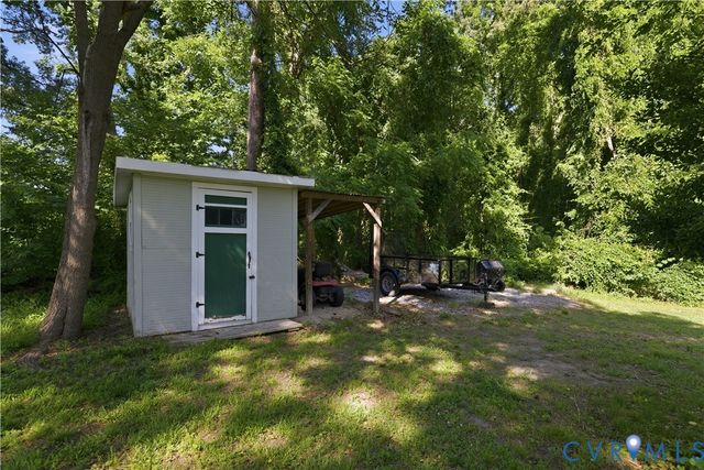 4606 Lee St, Chester, VA 23831