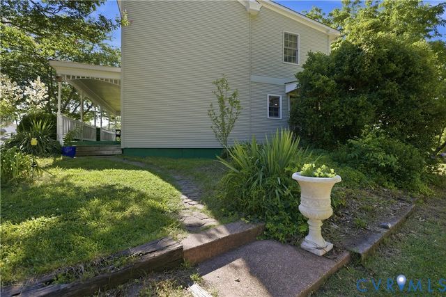 4606 Lee St, Chester, VA 23831