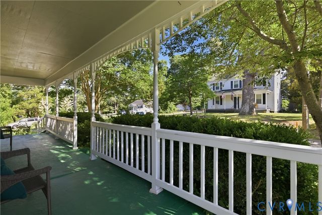 4606 Lee St, Chester, VA 23831