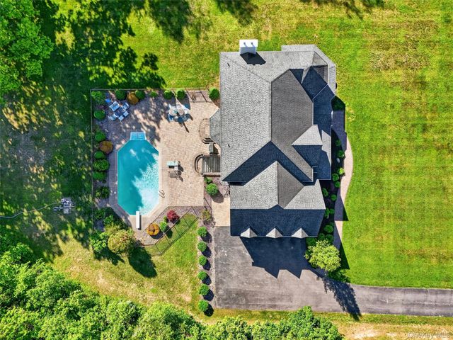 17 Coopers Lane, Hopewell Junction, NY 12533