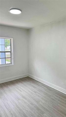 16221 E Bunche Park Dr, Miami Gardens, FL 33054