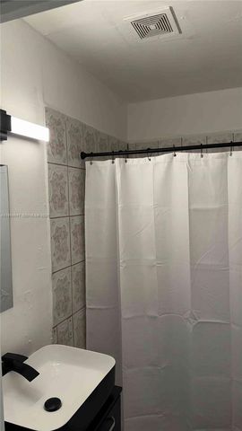 16221 E Bunche Park Dr, Miami Gardens, FL 33054