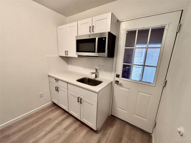 28 Davis Street 1, Beacon, NY 12508