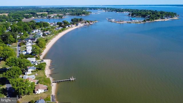162 SHORE DR, Colonial Beach, VA 22443