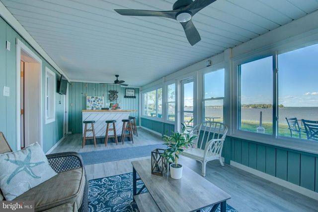 162 SHORE DR, Colonial Beach, VA 22443