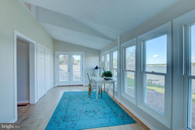 162 SHORE DR, Colonial Beach, VA 22443