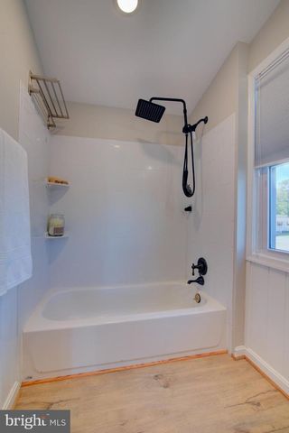 162 SHORE DR, Colonial Beach, VA 22443