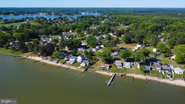 162 SHORE DR, Colonial Beach, VA 22443