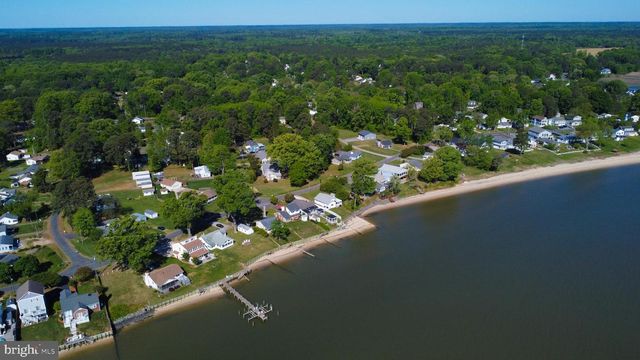 162 SHORE DR, Colonial Beach, VA 22443