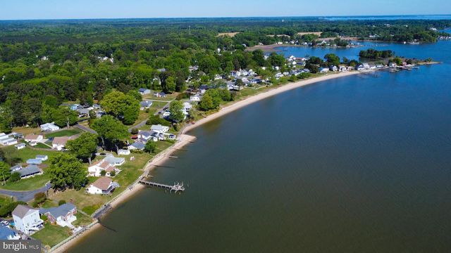 162 SHORE DR, Colonial Beach, VA 22443