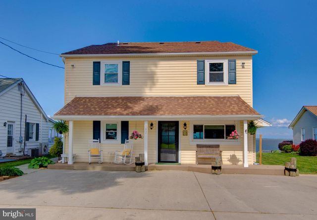 162 SHORE DR, Colonial Beach, VA 22443