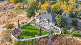 241 Kristen Ln, Kennewick, WA 99338