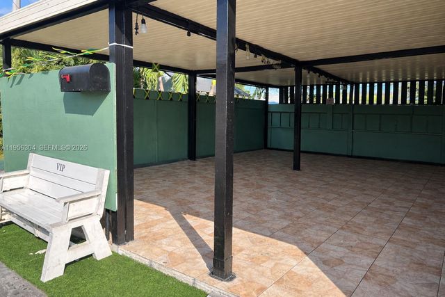 21855 S Dixie Hwy, Miami, FL 33170