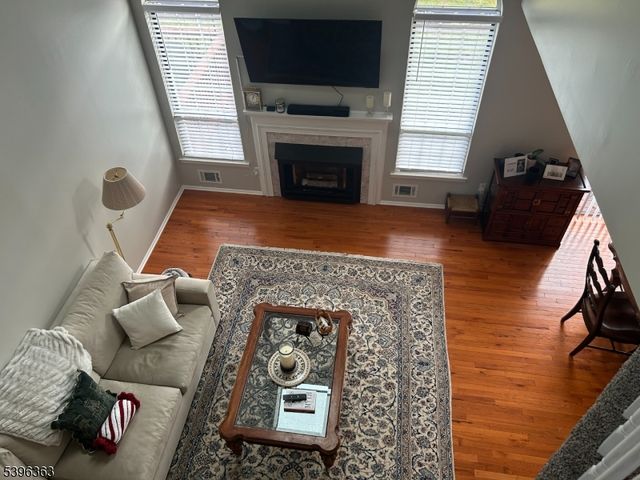 89 Violet Ct, Readington Twp., NJ 08889