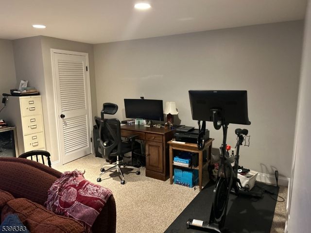 89 Violet Ct, Readington Twp., NJ 08889