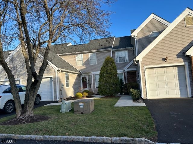 89 Violet Ct, Readington Twp., NJ 08889