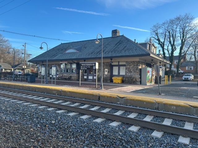 89 Violet Ct, Readington Twp., NJ 08889