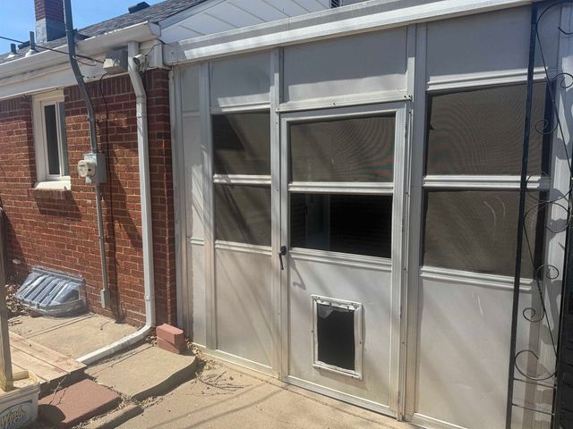 2022 S Old Manor Rd, Wichita, KS 67218