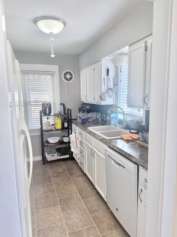 2022 S Old Manor Rd, Wichita, KS 67218