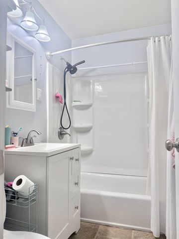 2022 S Old Manor Rd, Wichita, KS 67218