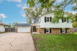 2108 W 46th St S, Wichita, KS 67217